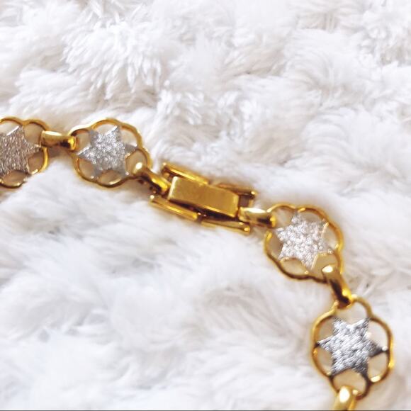 Gold Multi Stars Chain Bracelet - Picture 3 of 8